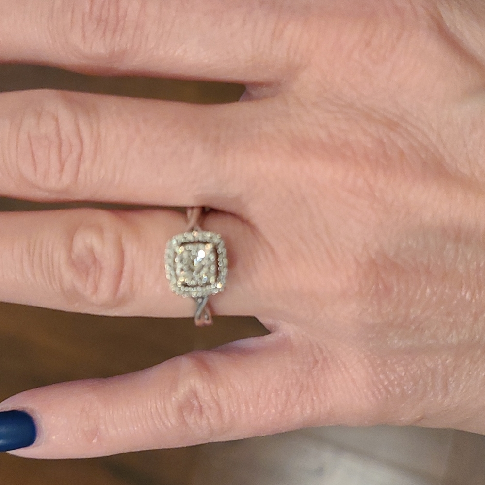 Authentic diamond ring